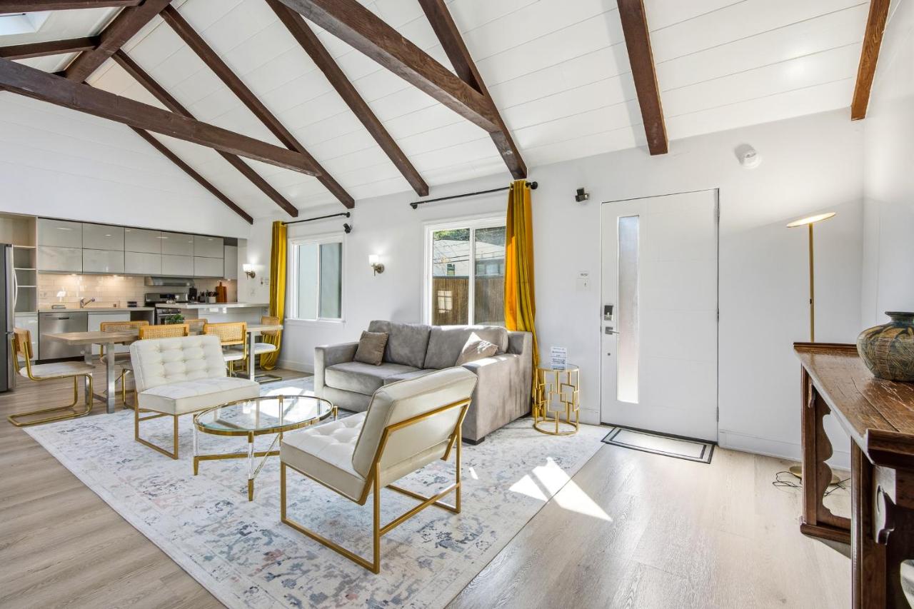 Bel Air Very Private and Comfy Home with Jacuzzi - 4