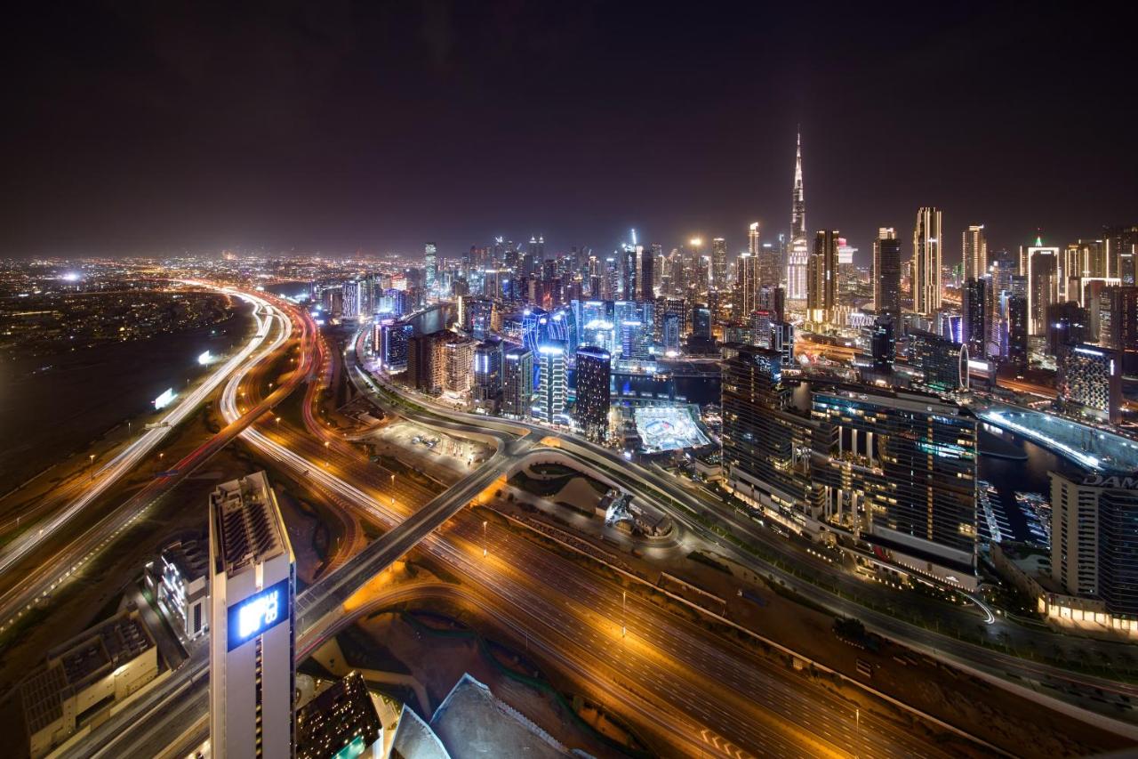 BurjKhalifaViews,1BHK, High Floor, Damac Paramount Tower B