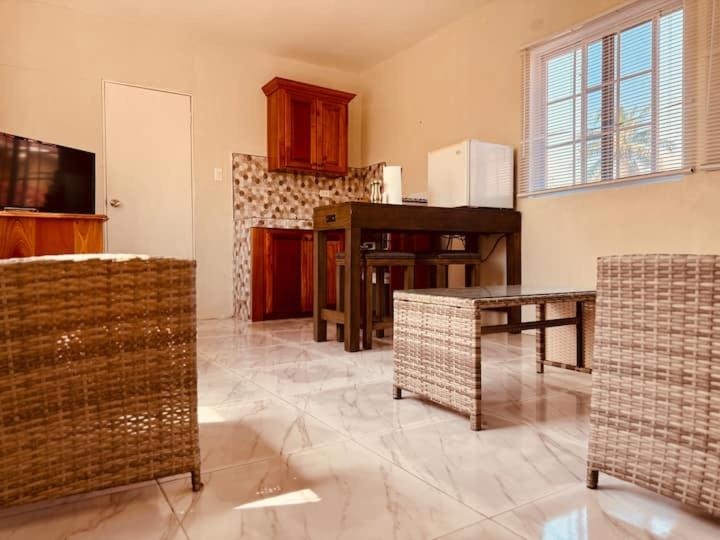 River Rock Beach House - 4