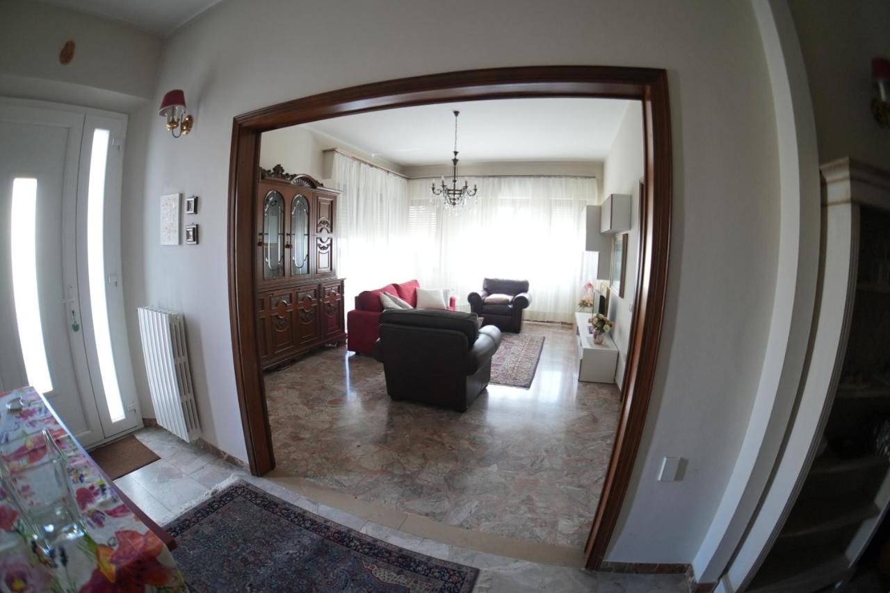 Appartamento al primo piano in villetta con giardino - 4