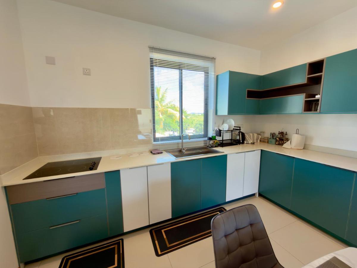 Modern 2-Bedroom Apartment with Pool, Lift and Parking Grand Baie - 5