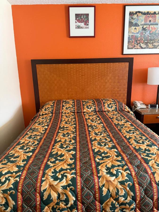 Ridge Crest Motel — photo 24