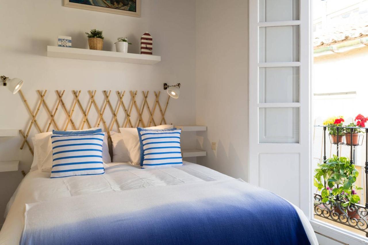 Mediterraneo Duplex Apartment (España Málaga) - Booking.com