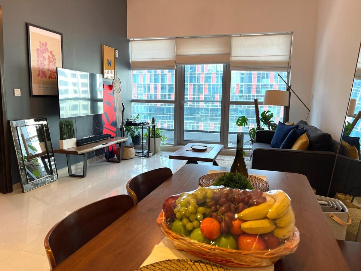 Modern 1BR Marina 3mins walk to JBR Beach & Tram