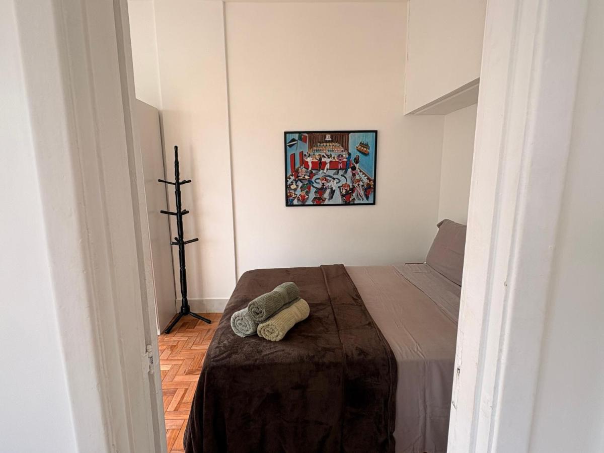 Quarto e sala vista Cristo e mar de Copacabana - 2