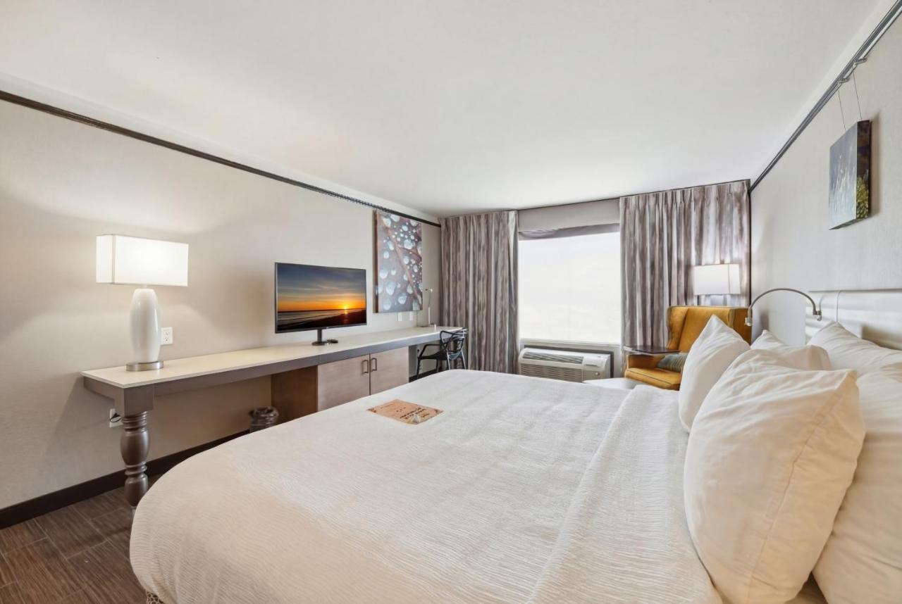 Kozy Hotel Houston North — photo 17