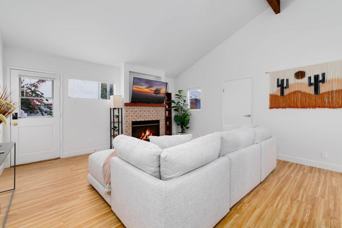 Mar Vista 2BR Retreat Office Huge Backyard - 5