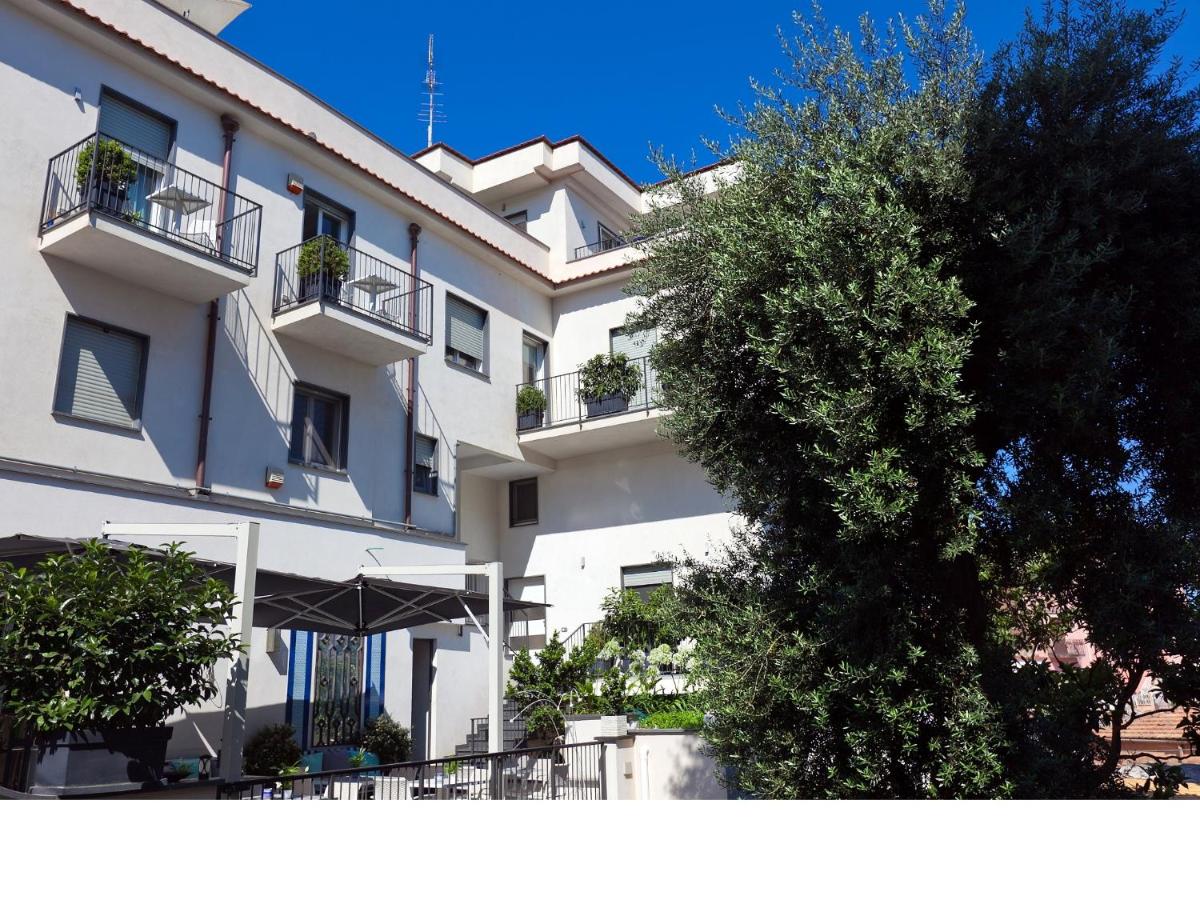 Cubo Apartments photo