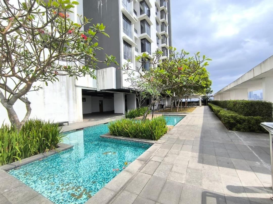 1 Tebrau 2Pax Warm N Cozy SouthkeyMidValley BySTAY - 4