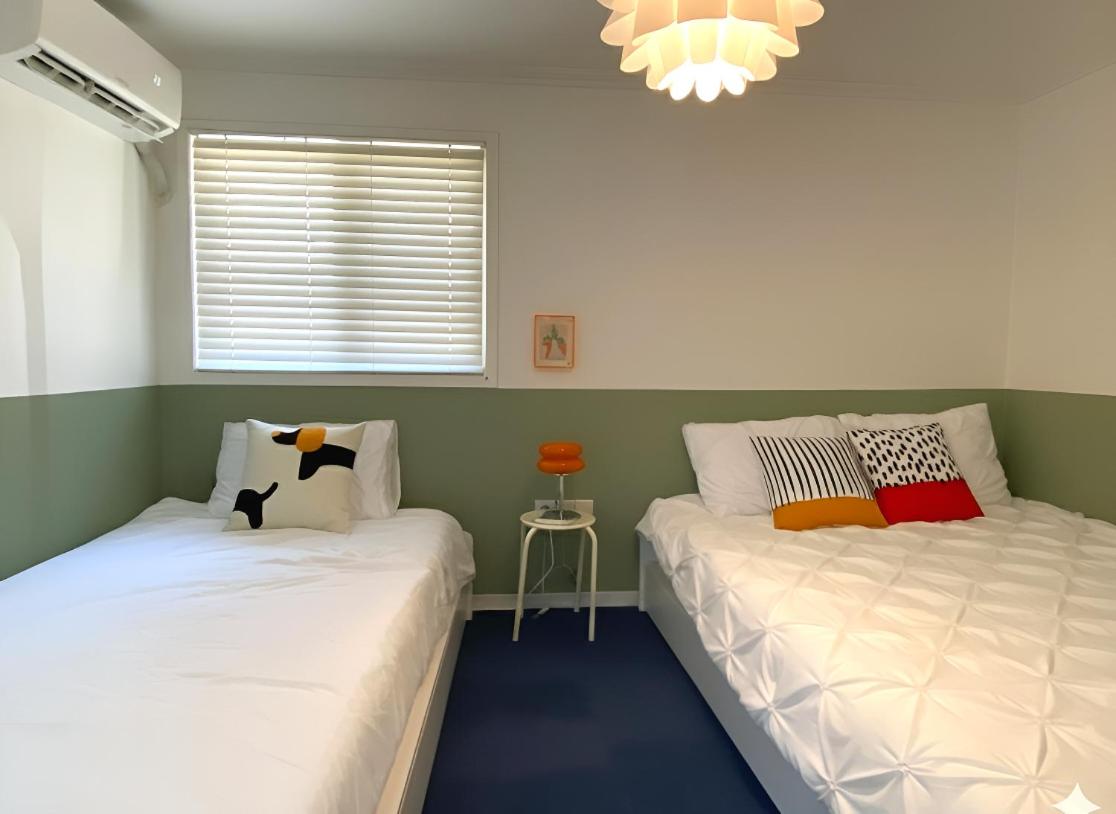 Shinchon Ground Floor, Entire Private 3BR House - 2