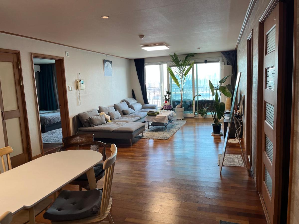 UN village with River View, Seoul, Free Parking, Hannam - 5