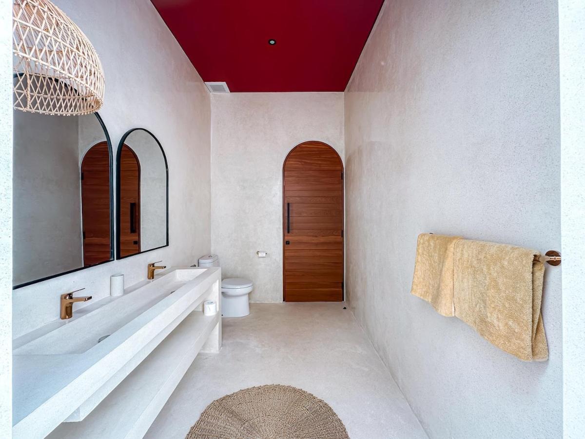 Villa Nabu - Serene Tropical Escape in Heart of Seminyak - 3