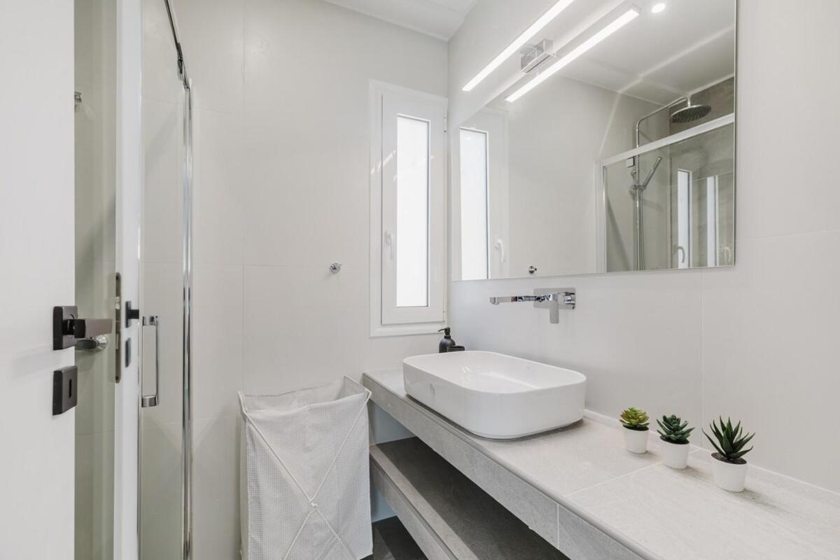 A Place 4U 20, 2 Bedrooms & 2 Bathrooms with view of Acropolis - 5