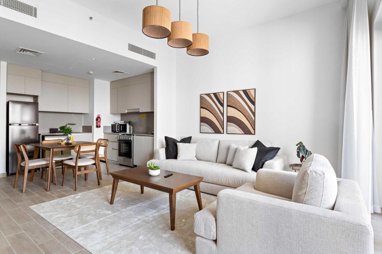 Silkhaus Vacation Homes Stylish 1BDR with Pool & Balcony Dubai Creek Harbour - 5