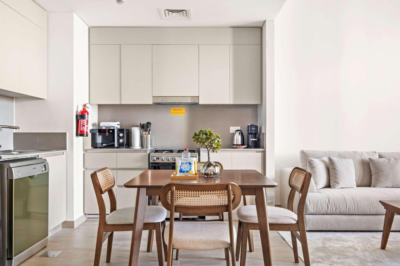 Silkhaus Vacation Homes Stylish 1BDR with Pool & Balcony Dubai Creek Harbour - 4