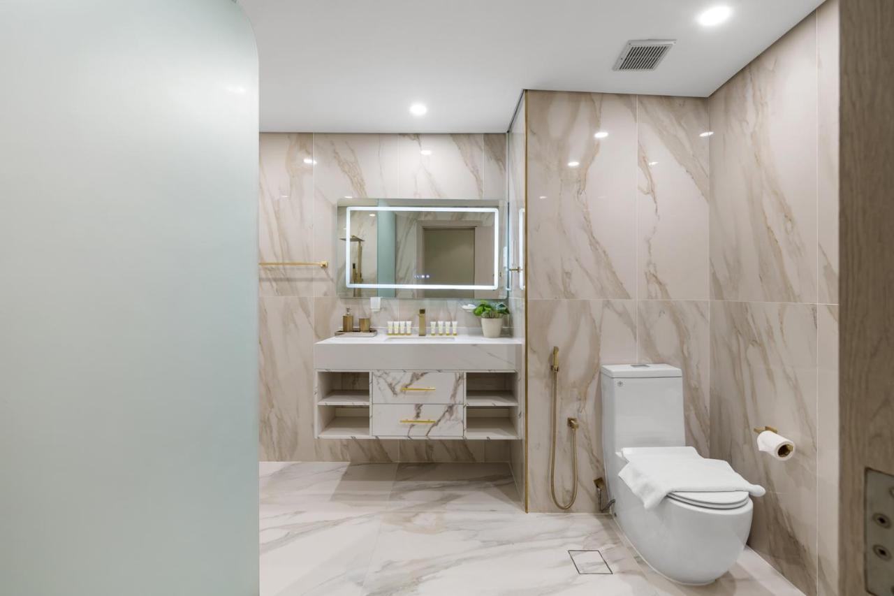 Rimal 5, JBR - 3 Bedroom with Maid's Room Apartment - Allsopp & Allsopp - 3