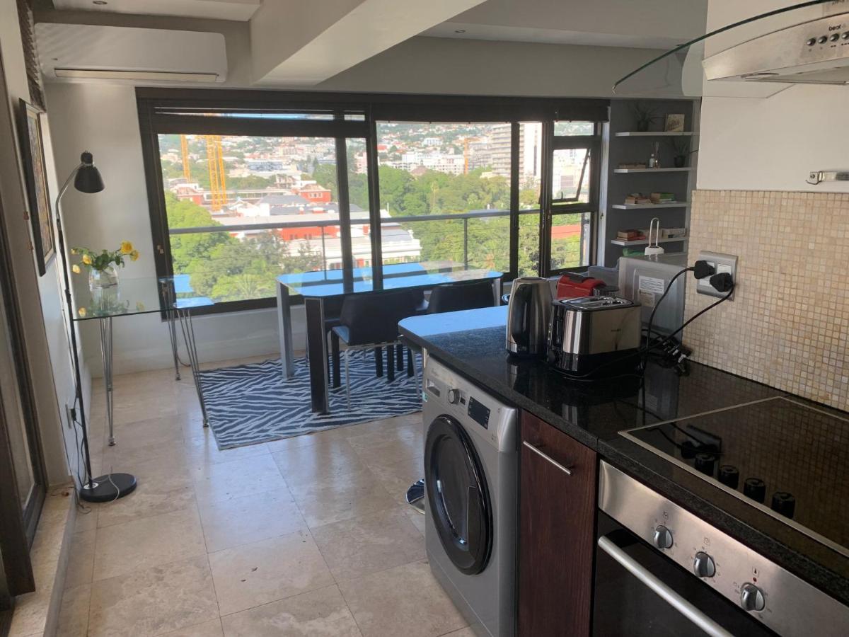 Stylish home in the heart of Cape Town's historic centre - 2