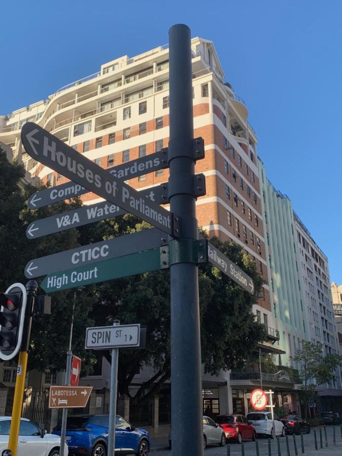 Stylish home in the heart of Cape Town's historic centre - 3