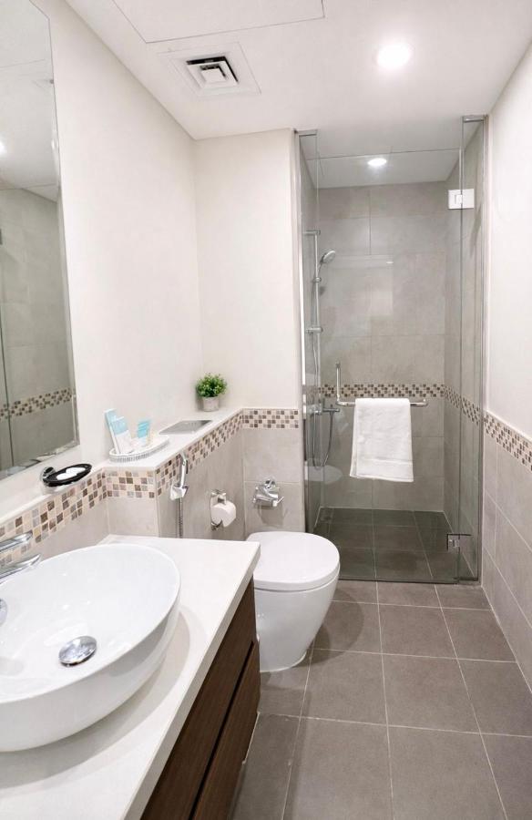 Modern 1BR Apt - Canal View - 3