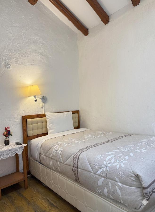 Naty's Guest House - 2
