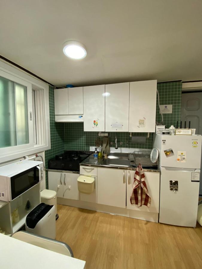 Seoul Yongsan - Shared House - Twin Room - 5min Hangangjin - 10min Itaewon - 4