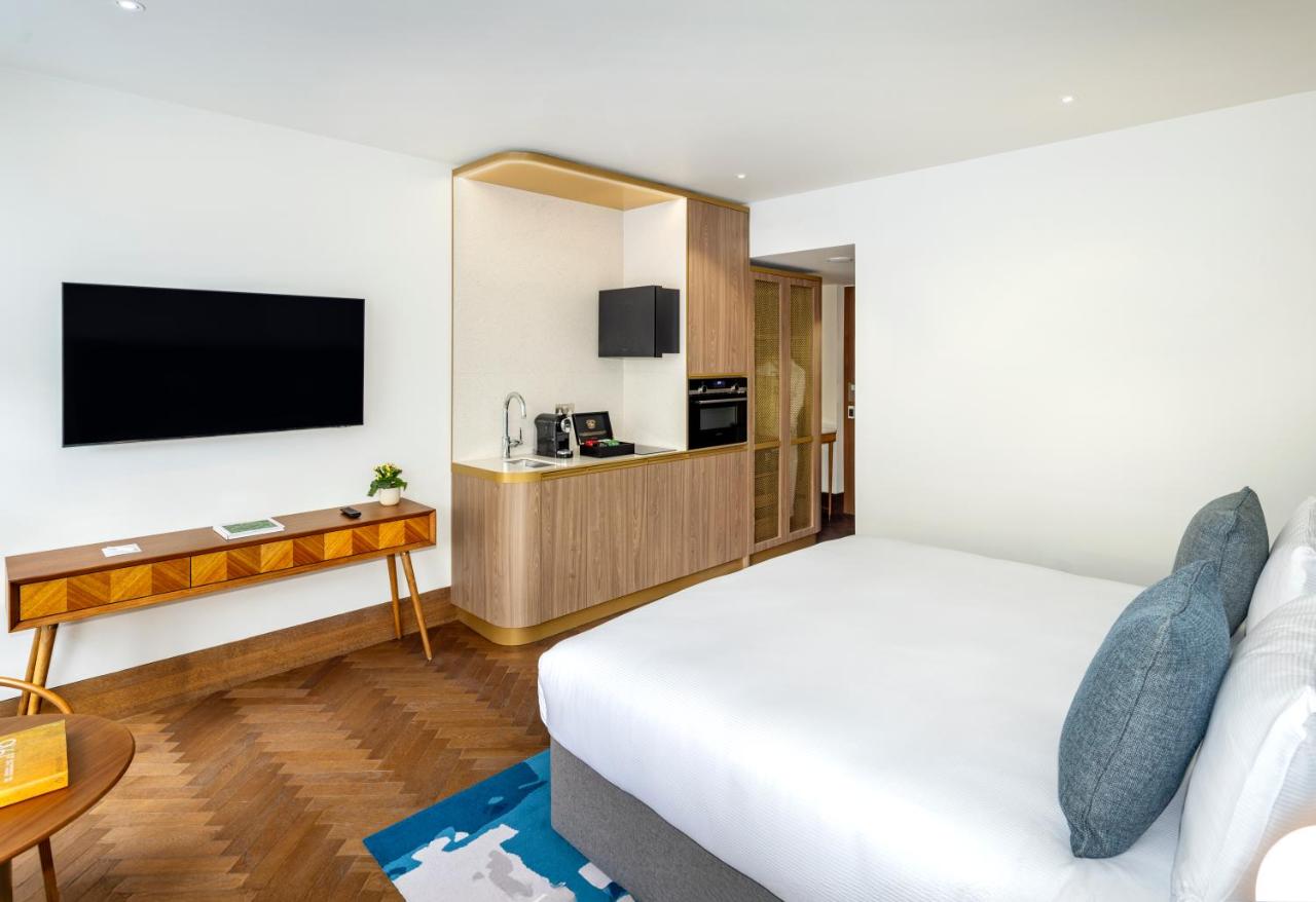 Premium Studio Courtyard