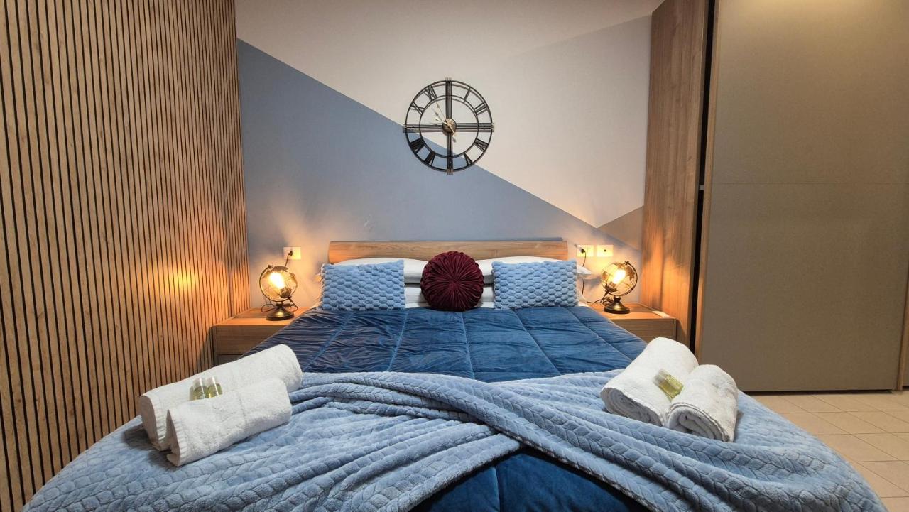 Light Blue Station Apartment