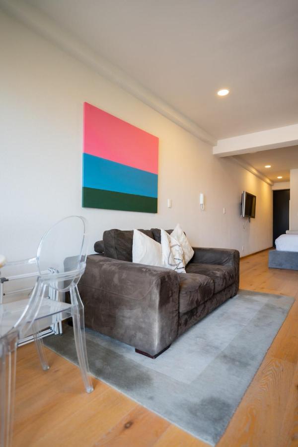 Stylish Studio with Private Balcony in Roma Norte - 5