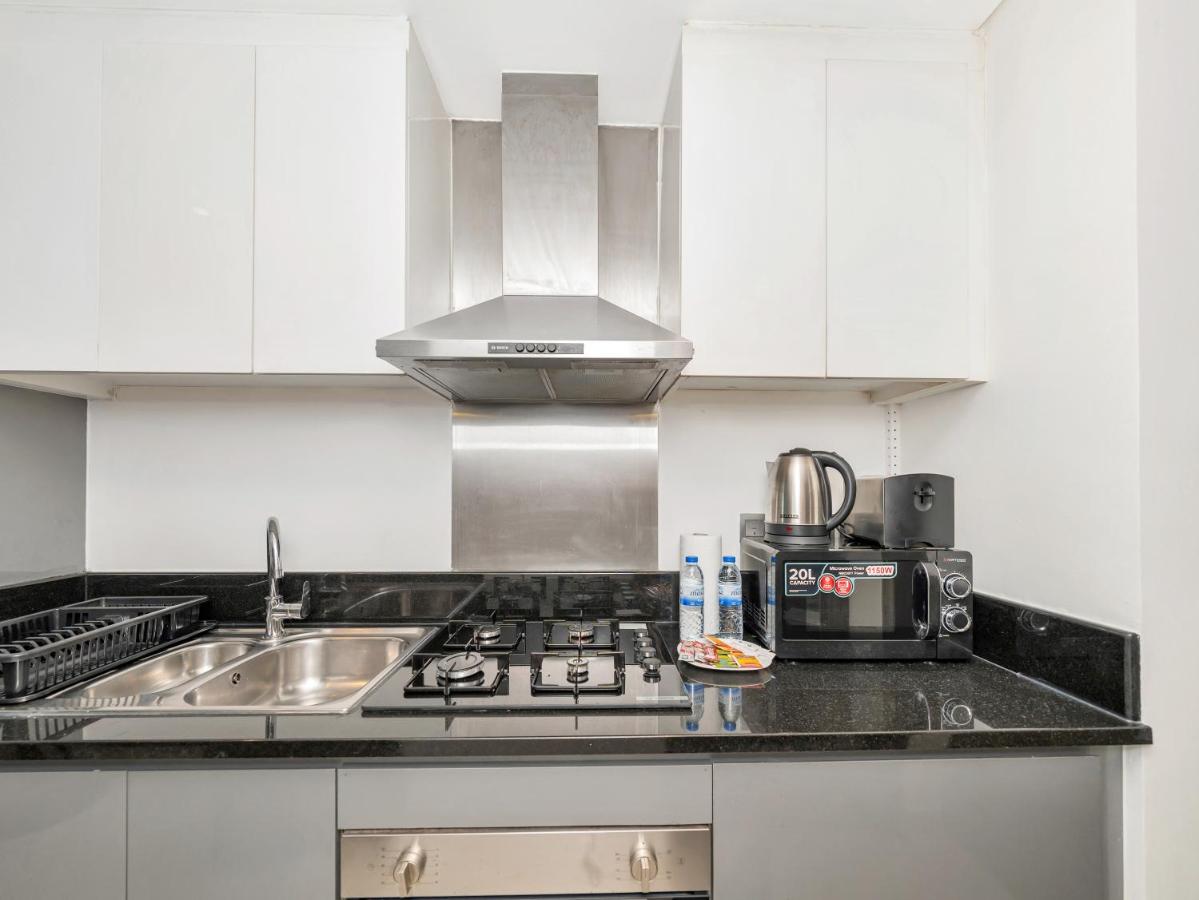 Dubai City Center Canal View Apartments by Luxe Manor - 5