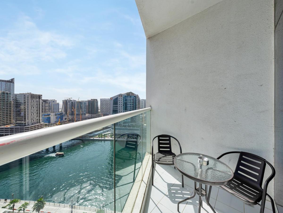 Dubai City Center Canal View Apartments by Luxe Manor - 3