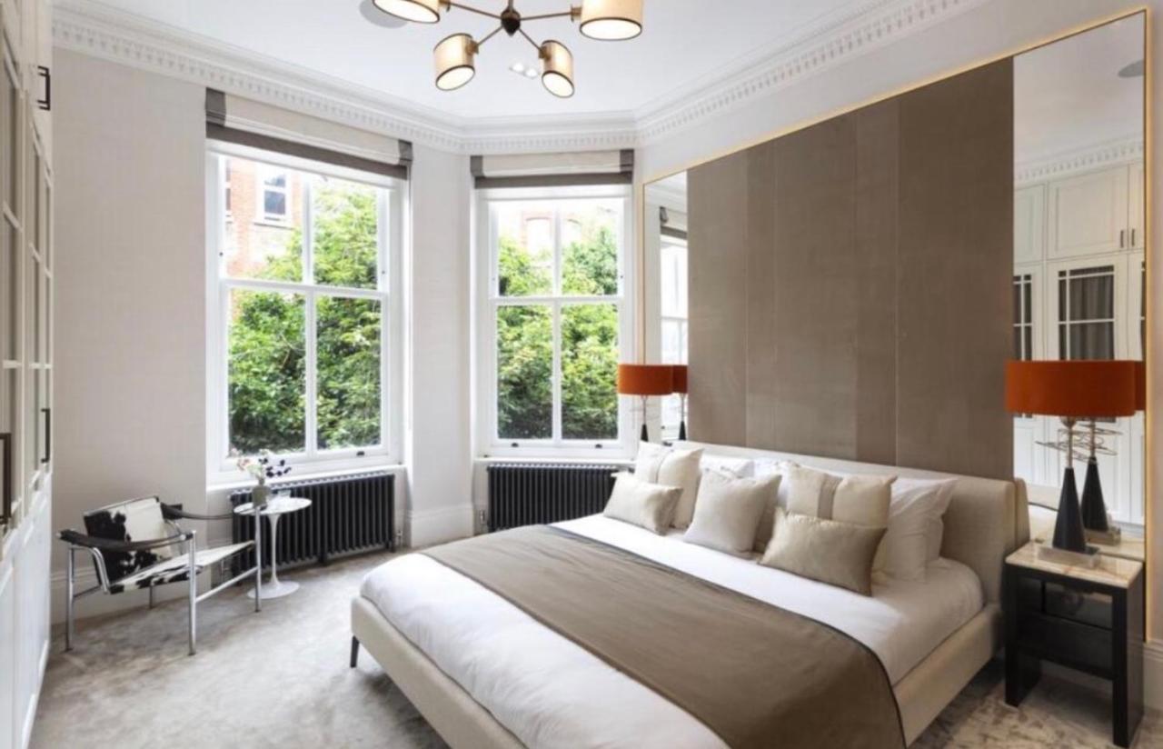 Chic Downtown Flat with City Views - 5