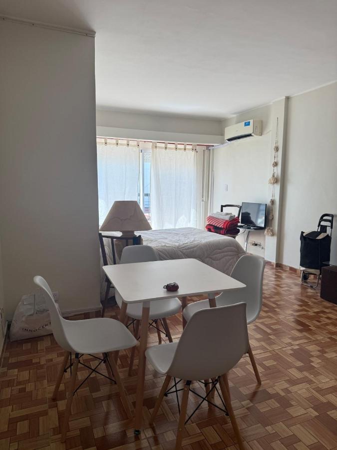 Studio Apartment con Terraza sobre Av Santa Fe