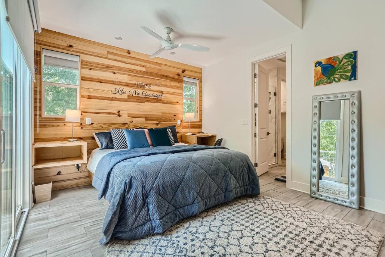 Central Austin Pet Friendly Compound w/Lap Pool - 2