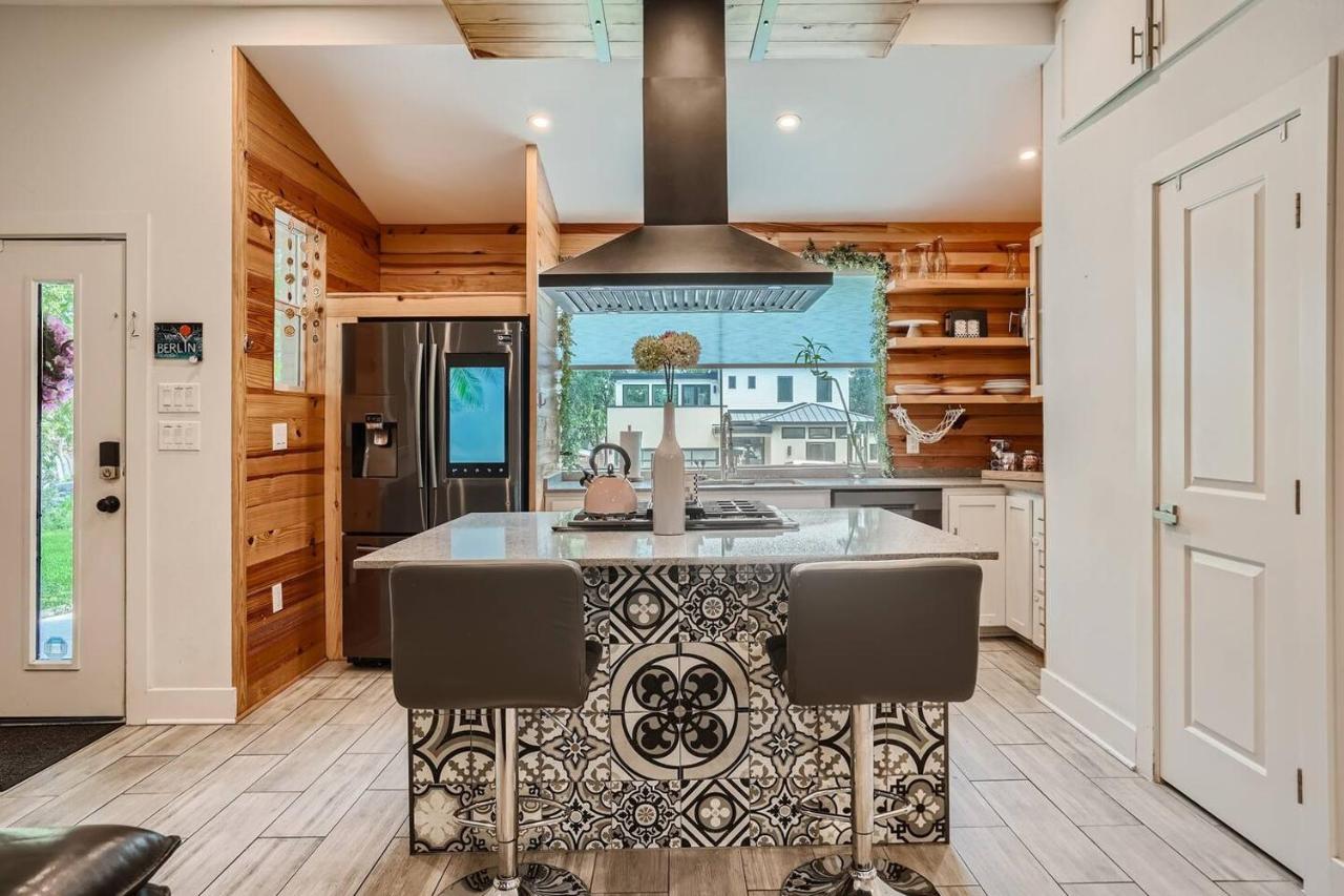 Central Austin Pet Friendly Compound w/Lap Pool - 5