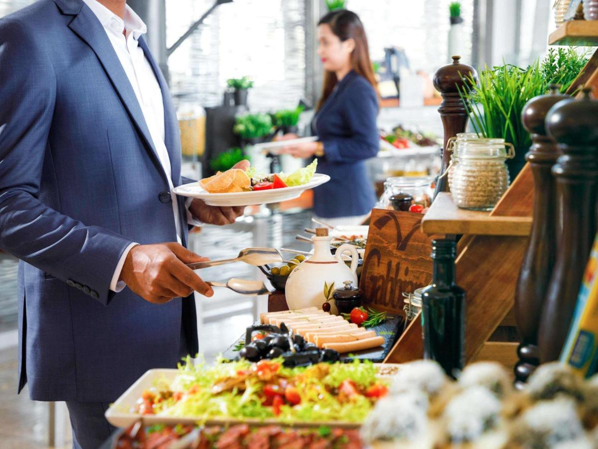 Novotel Abu Dhabi Gate - 3