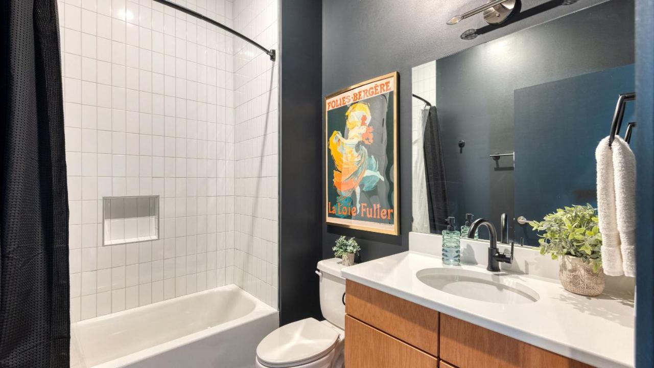 Stylish Studio Near Broadway East Nashville Restaurants Lischey Loft by AvantStay - 3