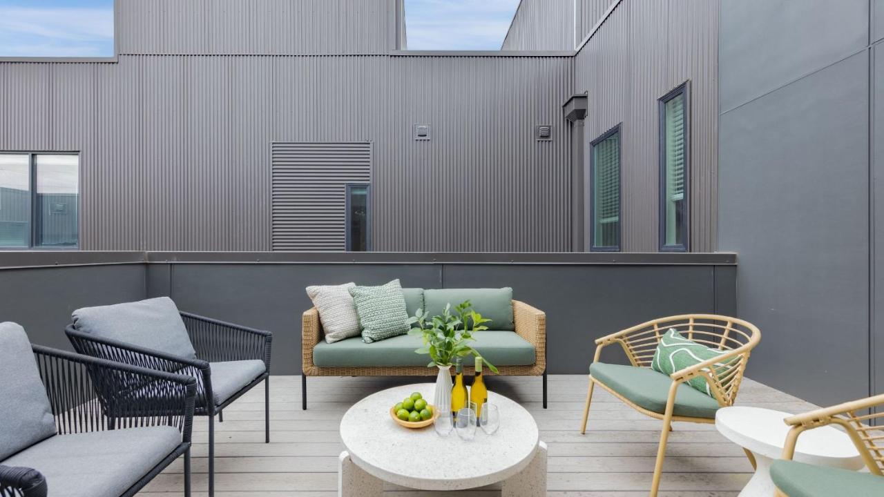 Sleeps 28 2 Units Near DT Nashville Outrider by AvantStay - 4