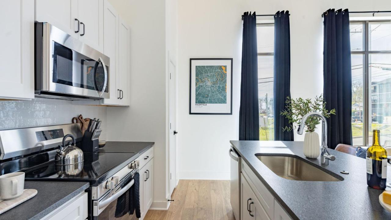 New Build Sleeps 12 2 Condos in Scenic Bluffside Minutes to Downtown - 4