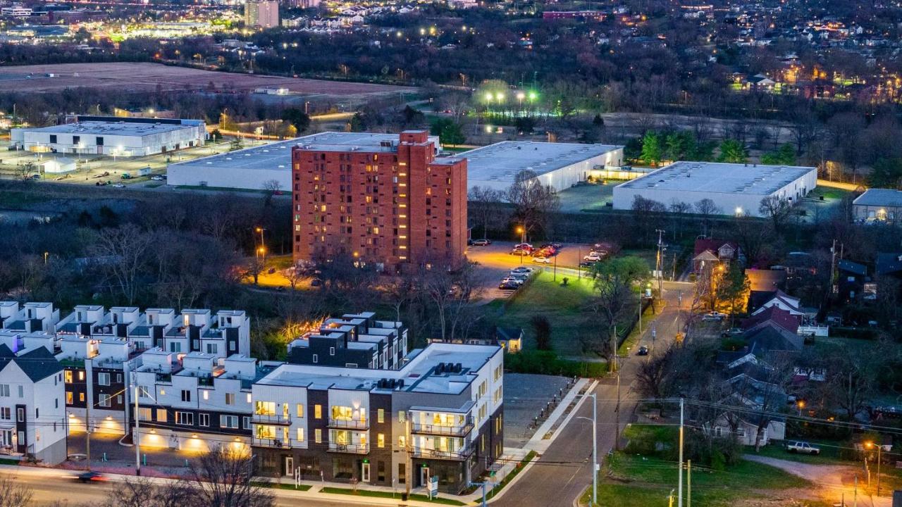 New Build Sleeps 12 2 Condos in Scenic Bluffside Minutes to Downtown - 5