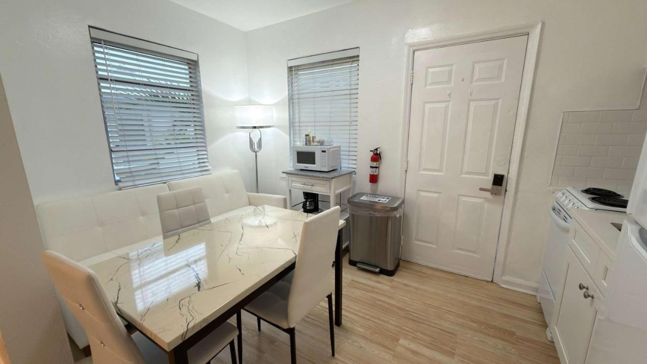 Cozy 1BR Beach Apartment Walk to Miami Beach - 4