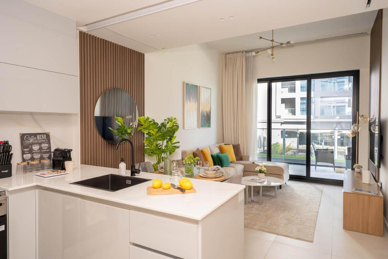 Frank Porter - Binghatti Canal - 4