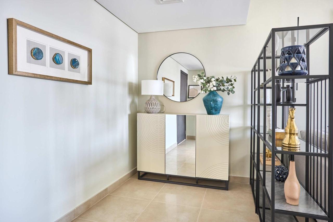 Frank Porter - Sparkle Tower 1 - 5