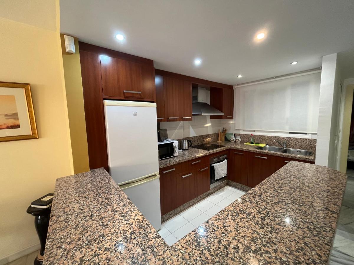 HomelyStay-Benalmadena, Puerto Marina - 4