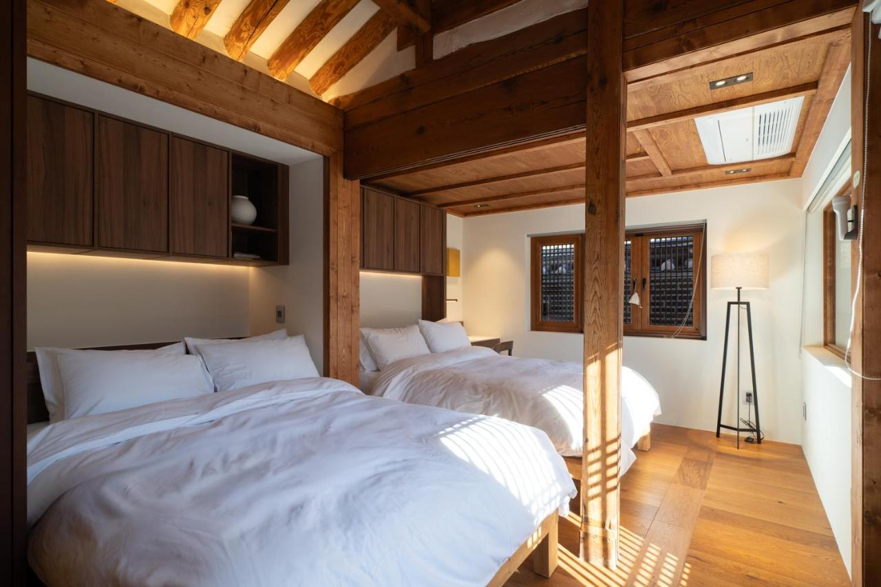 Hanok Stay Nocturne Naksan in Seoul - 2