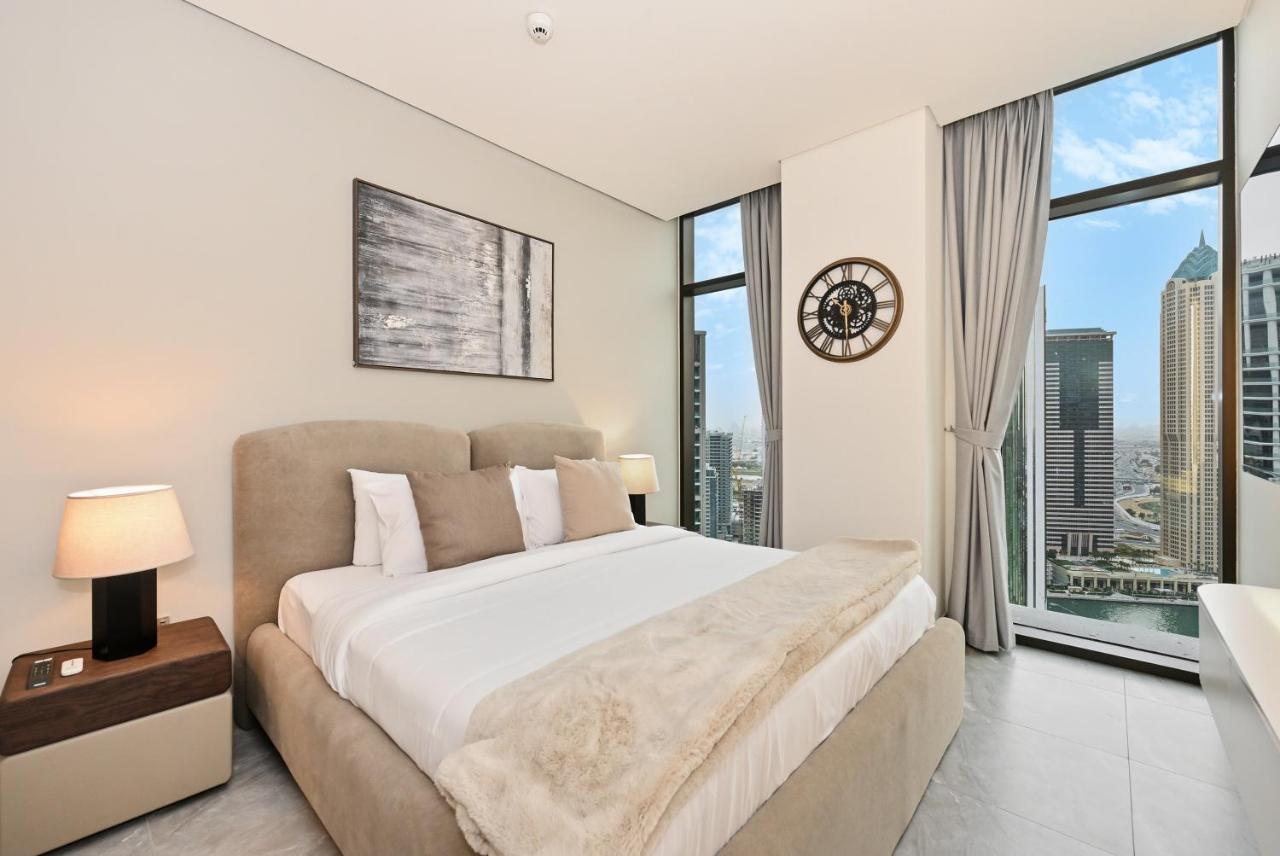 Curated High Floor 1BR-Sofa Bed Water View Peninsula 1 - 2