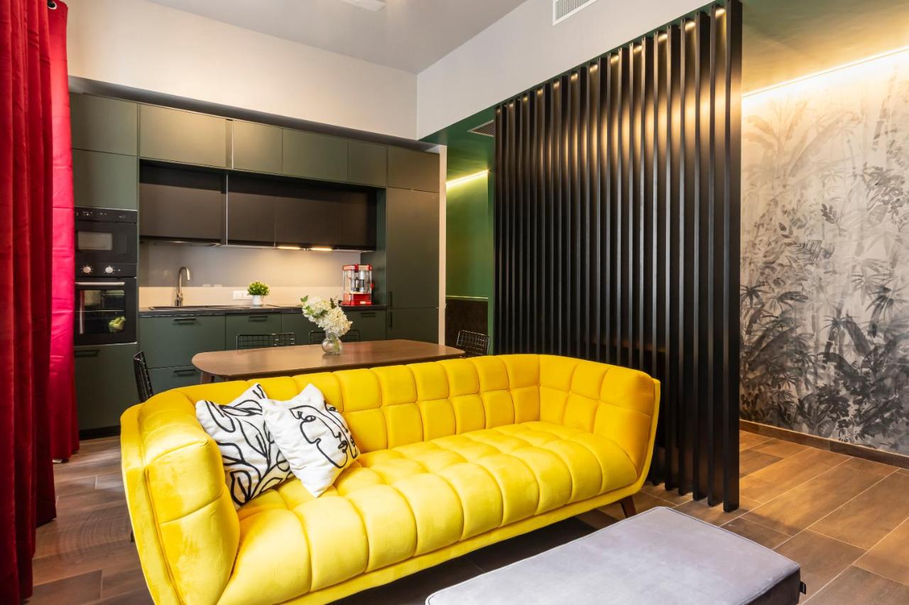 Blooper Cine House - 3