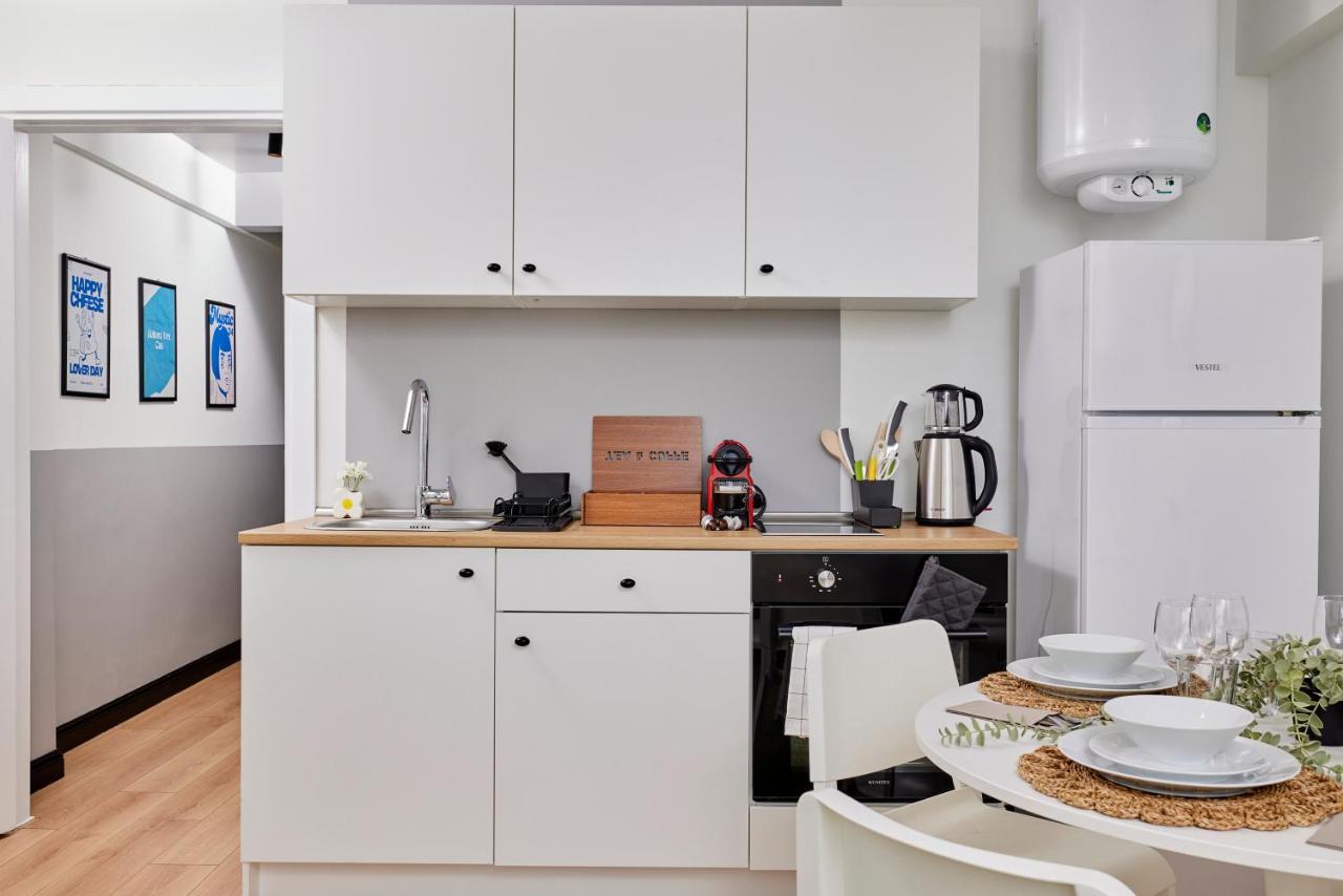 Stylish 2BR in Central Istanbul 3-Min to Metro - 4