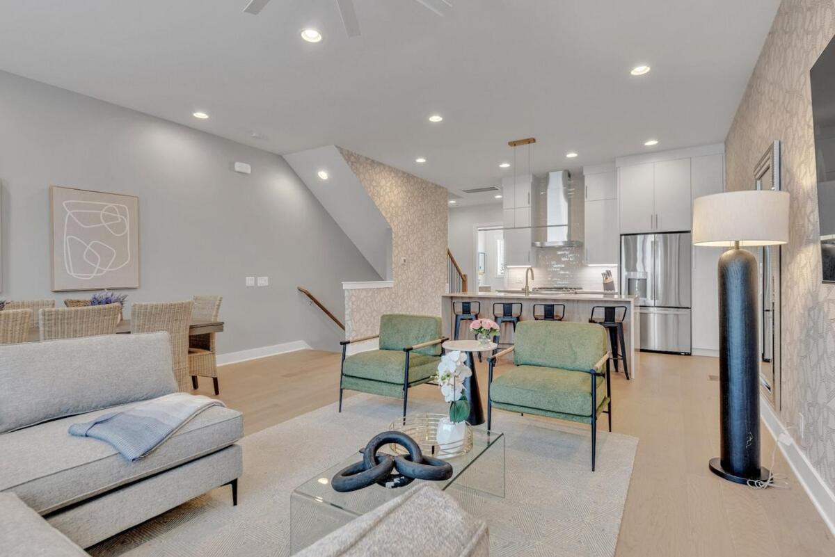 Music City Mansion! 2 Miles to Broadway and 12 beds - 4