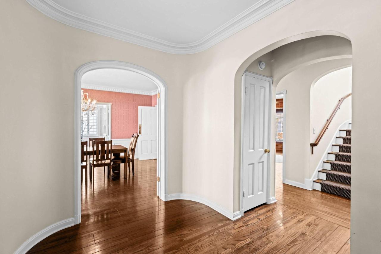 Spacious 5BR LA Villa with Pool Spa & Game Room - 5