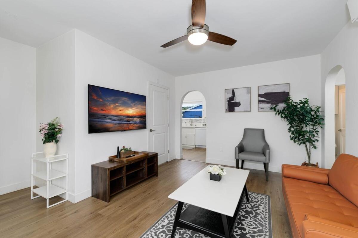 Mar Vista Beach Escape 2BR with Relaxing Yard - 5